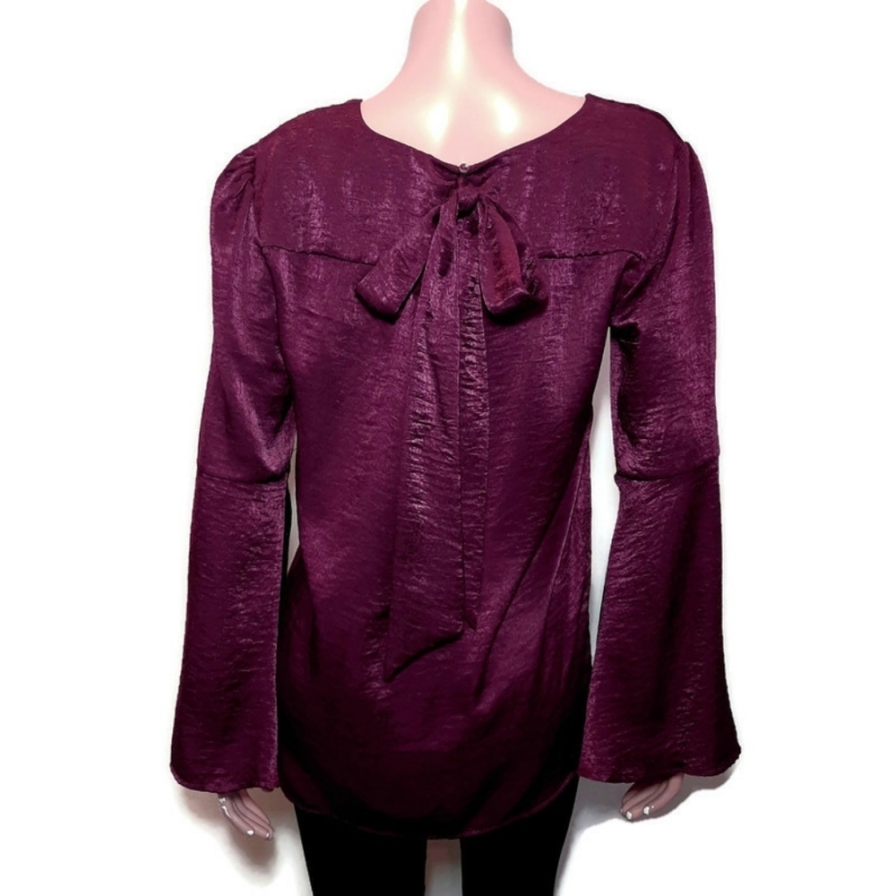 ARTIZAN ROBIN BARRE Flare Sleeve Satin Blouse Top Burgundy Womens Size Medium